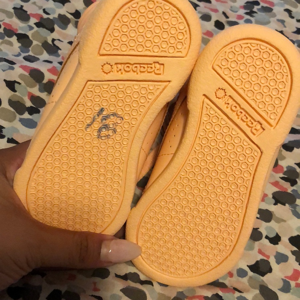Baby Reebok - Picture 4 of 4